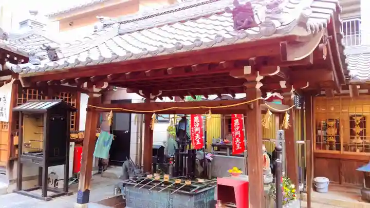 袋町お聖天 福生院の手水舎