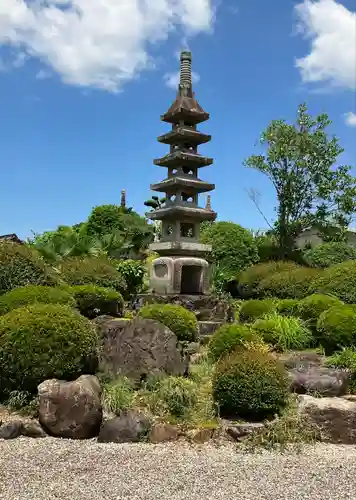 広厳寺の塔