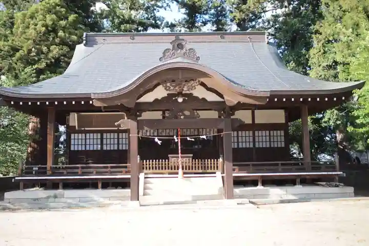 諏訪神社の本殿・本堂