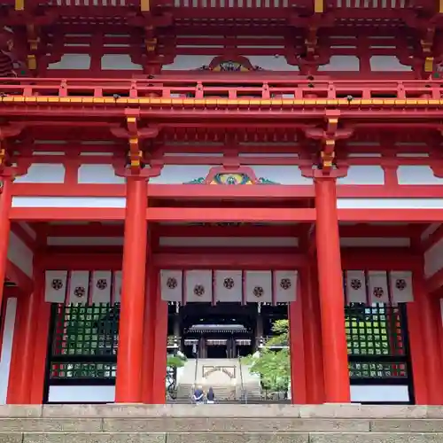 近江神宮の山門・神門