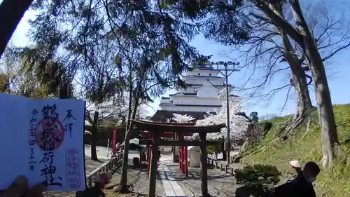 鶴ケ城稲荷神社の鳥居