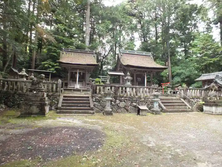 融神社の本殿・本堂