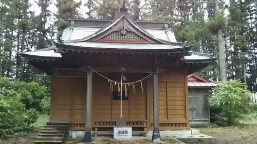 三湯神社の本殿・本堂