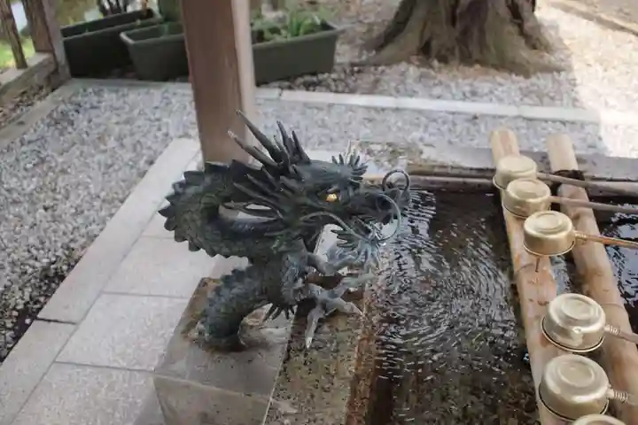 西寒多神社の手水舎