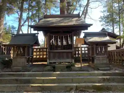 諏訪大社下社秋宮の末社・摂社