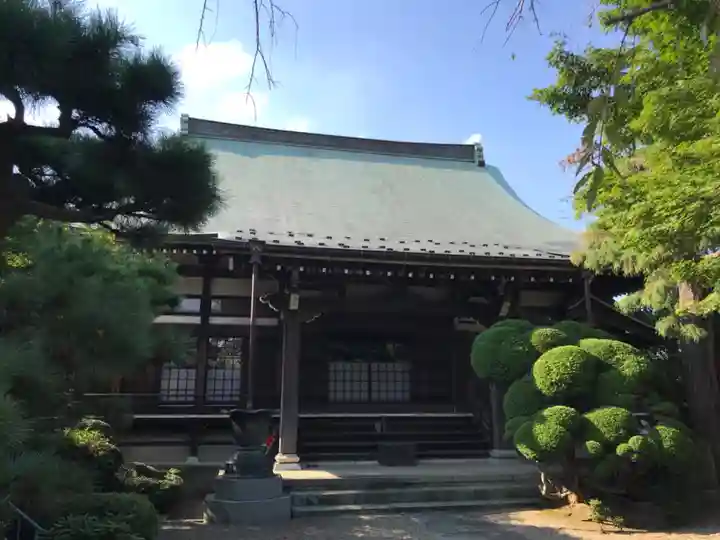 玉林寺の本殿・本堂