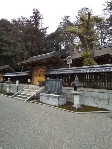 奥石神社の本殿・本堂