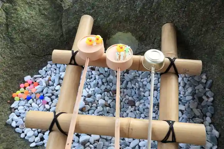 阿久津「田村神社」(郡山市阿久津町)旧社名:伊豆箱根三嶋三社の手水舎