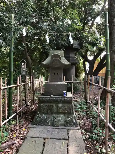 比々多神社の{uncategorized: "未分類", other: "その他", undefined: "問題あり", building: "その他建物", grave: "お墓", sacred_gate: "鳥居", guardian: "狛犬", statue: "像", buddha: "仏像", history: "歴史", nature: "自然", garden: "庭園", animal: "動物", pagoda: "塔", temizu: "手水舎", mountain_gate: "山門・神門", sanctuary: "本殿・本堂", subordinate: "末社・摂社", art: "芸術", scenery: "景色", jizo: "地蔵", ema: "絵馬", goshuin: "御朱印", omikuji: "おみくじ", items: "授与品その他", amulet: "お守り", goshuincho: "御朱印帳", eats: "食事", festival: "お祭り", votive_dance: "神楽", shichigosan: "七五三参", wedding: "結婚式", experience: "体験その他", initially: "初詣", around: "周辺", anti_infection: "感染症対策"}