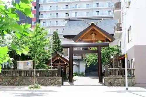 札幌祖霊神社の鳥居