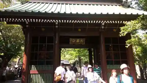 高徳院の山門・神門