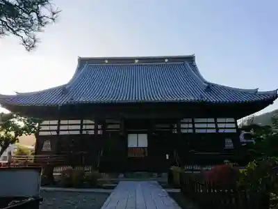 西方寺の本殿・本堂