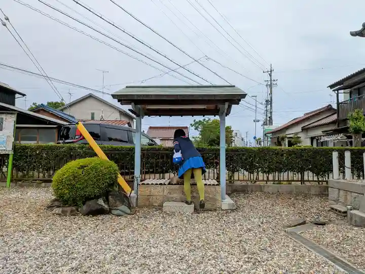 諏訪神社の手水舎
