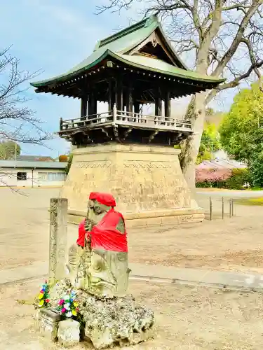 城興寺（延生地蔵尊）の{uncategorized: "未分類", other: "その他", undefined: "問題あり", building: "その他建物", grave: "お墓", sacred_gate: "鳥居", guardian: "狛犬", statue: "像", buddha: "仏像", history: "歴史", nature: "自然", garden: "庭園", animal: "動物", pagoda: "塔", temizu: "手水舎", mountain_gate: "山門・神門", sanctuary: "本殿・本堂", subordinate: "末社・摂社", art: "芸術", scenery: "景色", jizo: "地蔵", ema: "絵馬", goshuin: "御朱印", omikuji: "おみくじ", items: "授与品その他", amulet: "お守り", goshuincho: "御朱印帳", eats: "食事", festival: "お祭り", votive_dance: "神楽", shichigosan: "七五三参", wedding: "結婚式", experience: "体験その他", initially: "初詣", around: "周辺", anti_infection: "感染症対策"}