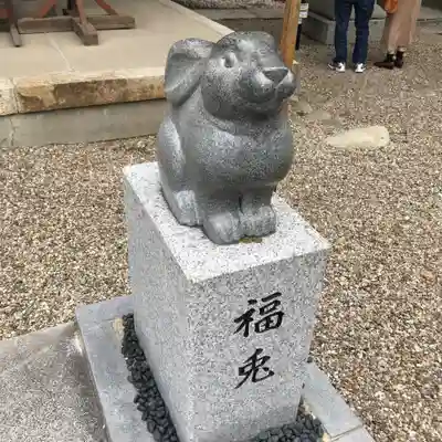 三輪神社の狛犬
