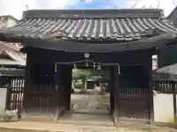 石門別神社の山門・神門