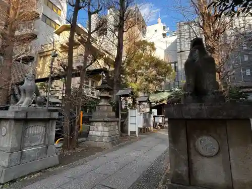 稲荷鬼王神社の{uncategorized: "未分類", other: "その他", undefined: "問題あり", building: "その他建物", grave: "お墓", sacred_gate: "鳥居", guardian: "狛犬", statue: "像", buddha: "仏像", history: "歴史", nature: "自然", garden: "庭園", animal: "動物", pagoda: "塔", temizu: "手水舎", mountain_gate: "山門・神門", sanctuary: "本殿・本堂", subordinate: "末社・摂社", art: "芸術", scenery: "景色", jizo: "地蔵", ema: "絵馬", goshuin: "御朱印", omikuji: "おみくじ", items: "授与品その他", amulet: "お守り", goshuincho: "御朱印帳", eats: "食事", festival: "お祭り", votive_dance: "神楽", shichigosan: "七五三参", wedding: "結婚式", experience: "体験その他", initially: "初詣", around: "周辺", anti_infection: "感染症対策"}