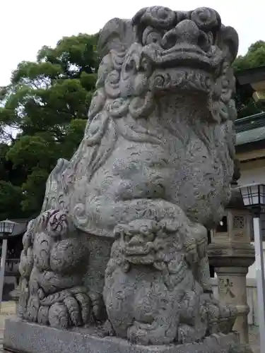 白鳥神社の狛犬