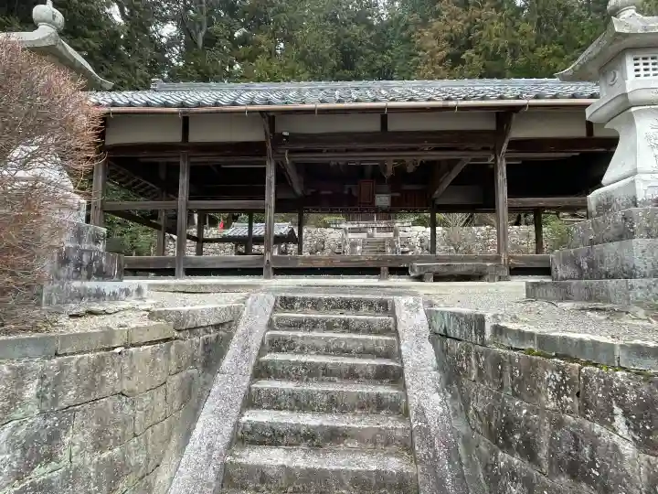 八坂神社の{uncategorized: "未分類", other: "その他", undefined: "問題あり", building: "その他建物", grave: "お墓", sacred_gate: "鳥居", guardian: "狛犬", statue: "像", buddha: "仏像", history: "歴史", nature: "自然", garden: "庭園", animal: "動物", pagoda: "塔", temizu: "手水舎", mountain_gate: "山門・神門", sanctuary: "本殿・本堂", subordinate: "末社・摂社", art: "芸術", scenery: "景色", jizo: "地蔵", ema: "絵馬", goshuin: "御朱印", omikuji: "おみくじ", items: "授与品その他", amulet: "お守り", goshuincho: "御朱印帳", eats: "食事", festival: "お祭り", votive_dance: "神楽", shichigosan: "七五三参", wedding: "結婚式", experience: "体験その他", initially: "初詣", around: "周辺", anti_infection: "感染症対策"}