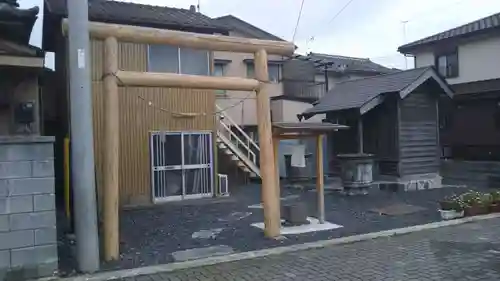 白鳥神社の鳥居