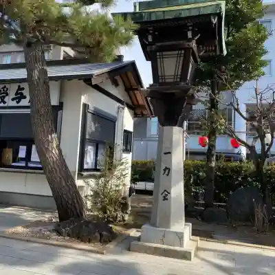 桜神宮の{uncategorized: "未分類", other: "その他", undefined: "問題あり", building: "その他建物", grave: "お墓", sacred_gate: "鳥居", guardian: "狛犬", statue: "像", buddha: "仏像", history: "歴史", nature: "自然", garden: "庭園", animal: "動物", pagoda: "塔", temizu: "手水舎", mountain_gate: "山門・神門", sanctuary: "本殿・本堂", subordinate: "末社・摂社", art: "芸術", scenery: "景色", jizo: "地蔵", ema: "絵馬", goshuin: "御朱印", omikuji: "おみくじ", items: "授与品その他", amulet: "お守り", goshuincho: "御朱印帳", eats: "食事", festival: "お祭り", votive_dance: "神楽", shichigosan: "七五三参", wedding: "結婚式", experience: "体験その他", initially: "初詣", around: "周辺", anti_infection: "感染症対策"}