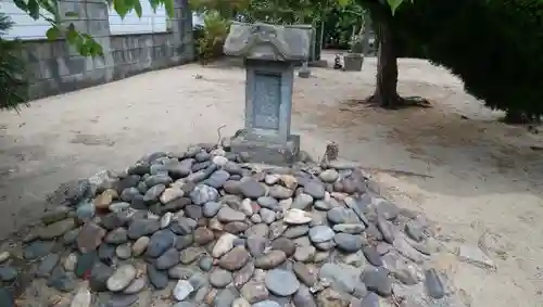 水神社の建物その他