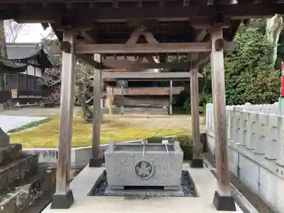 女代神社の手水舎