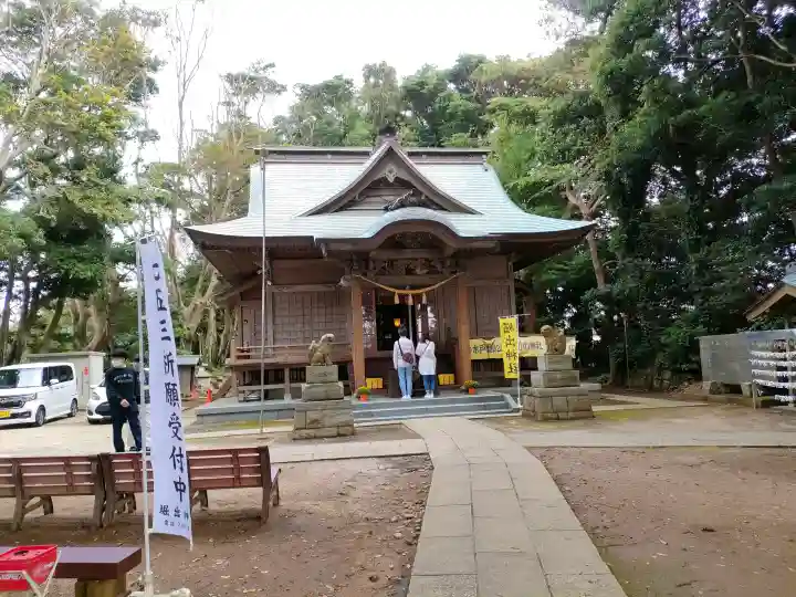 ほしいも神社の{uncategorized: "未分類", other: "その他", undefined: "問題あり", building: "その他建物", grave: "お墓", sacred_gate: "鳥居", guardian: "狛犬", statue: "像", buddha: "仏像", history: "歴史", nature: "自然", garden: "庭園", animal: "動物", pagoda: "塔", temizu: "手水舎", mountain_gate: "山門・神門", sanctuary: "本殿・本堂", subordinate: "末社・摂社", art: "芸術", scenery: "景色", jizo: "地蔵", ema: "絵馬", goshuin: "御朱印", omikuji: "おみくじ", items: "授与品その他", amulet: "お守り", goshuincho: "御朱印帳", eats: "食事", festival: "お祭り", votive_dance: "神楽", shichigosan: "七五三参", wedding: "結婚式", experience: "体験その他", initially: "初詣", around: "周辺", anti_infection: "感染症対策"}