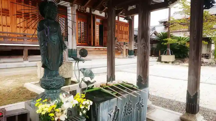 青宮寺の手水舎