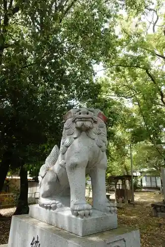 旦椋神社の狛犬