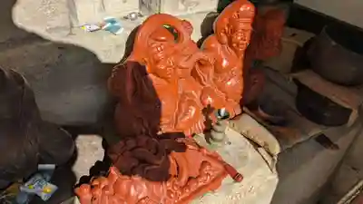 滝の不動尊の像