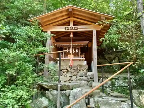 宝登山神社の本殿