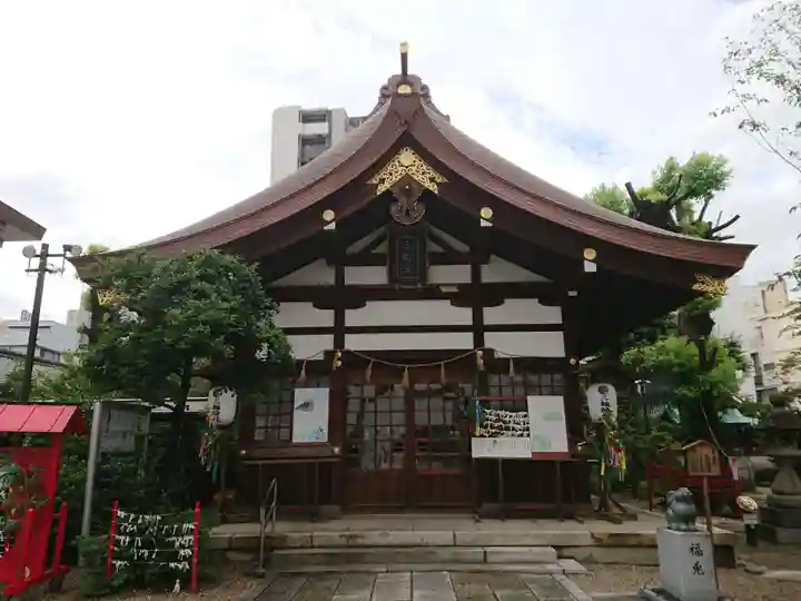 三輪神社の本殿・本堂