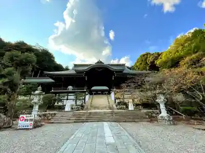 近江神宮の本殿・本堂