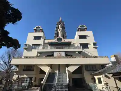 円通寺の{uncategorized: "未分類", other: "その他", undefined: "問題あり", building: "その他建物", grave: "お墓", sacred_gate: "鳥居", guardian: "狛犬", statue: "像", buddha: "仏像", history: "歴史", nature: "自然", garden: "庭園", animal: "動物", pagoda: "塔", temizu: "手水舎", mountain_gate: "山門・神門", sanctuary: "本殿・本堂", subordinate: "末社・摂社", art: "芸術", scenery: "景色", jizo: "地蔵", ema: "絵馬", goshuin: "御朱印", omikuji: "おみくじ", items: "授与品その他", amulet: "お守り", goshuincho: "御朱印帳", eats: "食事", festival: "お祭り", votive_dance: "神楽", shichigosan: "七五三参", wedding: "結婚式", experience: "体験その他", initially: "初詣", around: "周辺", anti_infection: "感染症対策"}