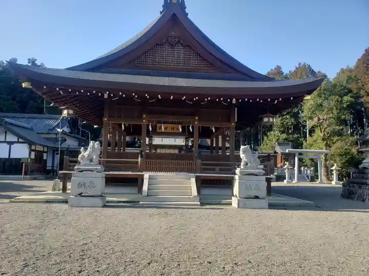 苗村神社の本殿・本堂