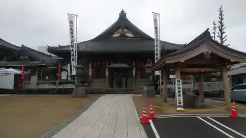 秋葉山圓通寺の本殿・本堂