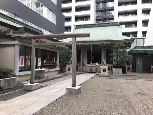 宮益御嶽神社の鳥居