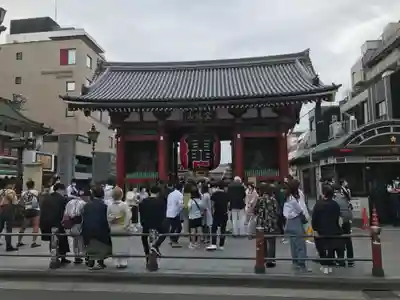 浅草寺の山門・神門