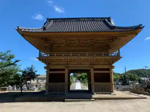 妙覚寺の山門