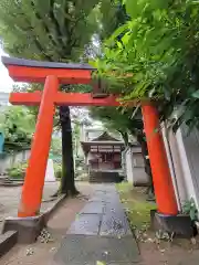 出世稲荷神社（春日稲荷神社）の鳥居