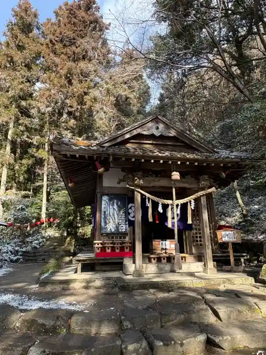 山賊魂稲成神社の{uncategorized: "未分類", other: "その他", undefined: "問題あり", building: "その他建物", grave: "お墓", sacred_gate: "鳥居", guardian: "狛犬", statue: "像", buddha: "仏像", history: "歴史", nature: "自然", garden: "庭園", animal: "動物", pagoda: "塔", temizu: "手水舎", mountain_gate: "山門・神門", sanctuary: "本殿・本堂", subordinate: "末社・摂社", art: "芸術", scenery: "景色", jizo: "地蔵", ema: "絵馬", goshuin: "御朱印", omikuji: "おみくじ", items: "授与品その他", amulet: "お守り", goshuincho: "御朱印帳", eats: "食事", festival: "お祭り", votive_dance: "神楽", shichigosan: "七五三参", wedding: "結婚式", experience: "体験その他", initially: "初詣", around: "周辺", anti_infection: "感染症対策"}