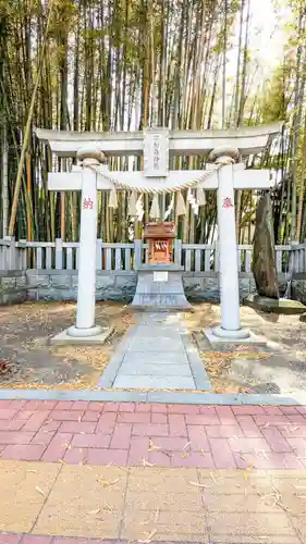 不知森神社の鳥居