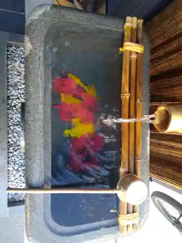 剣神社の手水舎