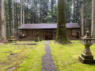 大森神社の{uncategorized: "未分類", other: "その他", undefined: "問題あり", building: "その他建物", grave: "お墓", sacred_gate: "鳥居", guardian: "狛犬", statue: "像", buddha: "仏像", history: "歴史", nature: "自然", garden: "庭園", animal: "動物", pagoda: "塔", temizu: "手水舎", mountain_gate: "山門・神門", sanctuary: "本殿・本堂", subordinate: "末社・摂社", art: "芸術", scenery: "景色", jizo: "地蔵", ema: "絵馬", goshuin: "御朱印", omikuji: "おみくじ", items: "授与品その他", amulet: "お守り", goshuincho: "御朱印帳", eats: "食事", festival: "お祭り", votive_dance: "神楽", shichigosan: "七五三参", wedding: "結婚式", experience: "体験その他", initially: "初詣", around: "周辺", anti_infection: "感染症対策"}