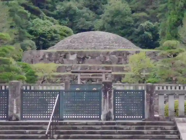 武蔵陵墓地のお墓