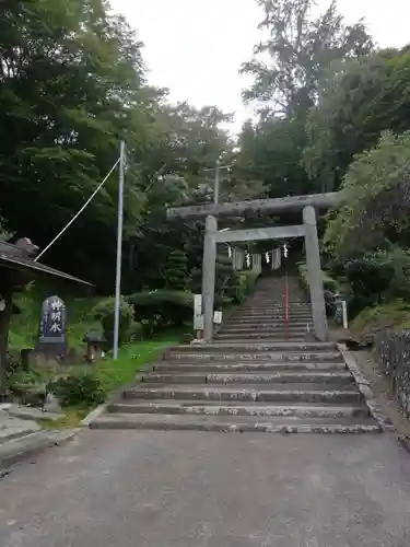 三春大神宮の鳥居