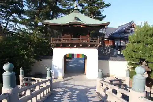 善通寺の山門