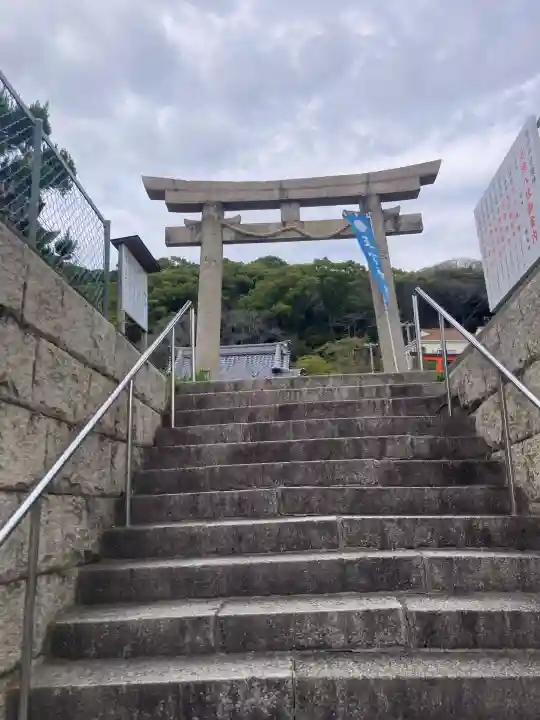 五宮神社の{uncategorized: "未分類", other: "その他", undefined: "問題あり", building: "その他建物", grave: "お墓", sacred_gate: "鳥居", guardian: "狛犬", statue: "像", buddha: "仏像", history: "歴史", nature: "自然", garden: "庭園", animal: "動物", pagoda: "塔", temizu: "手水舎", mountain_gate: "山門・神門", sanctuary: "本殿・本堂", subordinate: "末社・摂社", art: "芸術", scenery: "景色", jizo: "地蔵", ema: "絵馬", goshuin: "御朱印", omikuji: "おみくじ", items: "授与品その他", amulet: "お守り", goshuincho: "御朱印帳", eats: "食事", festival: "お祭り", votive_dance: "神楽", shichigosan: "七五三参", wedding: "結婚式", experience: "体験その他", initially: "初詣", around: "周辺", anti_infection: "感染症対策"}