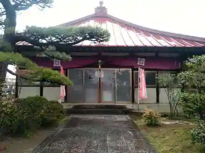 蓮朝寺の本殿